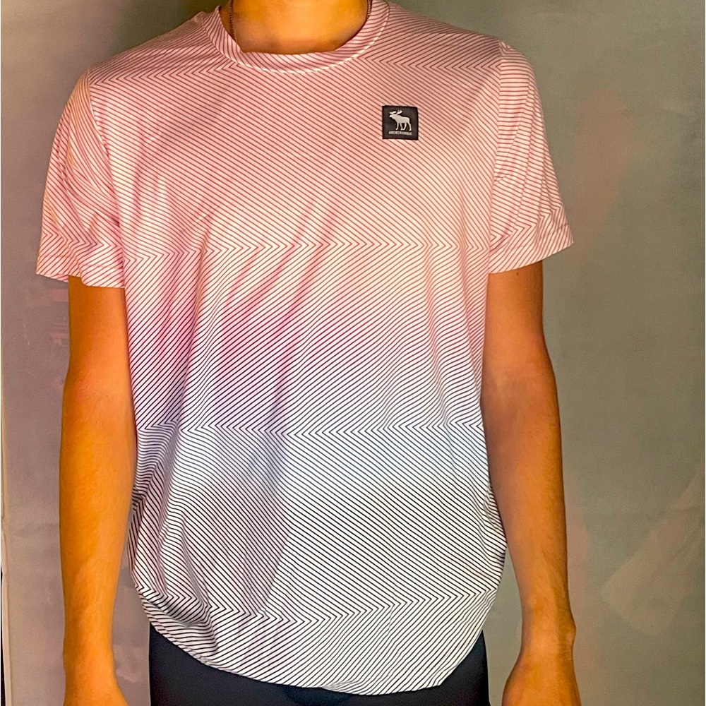 Abercrombie boys multicolor fade shirt